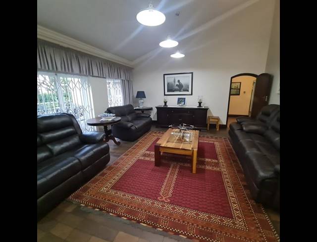 5 BEDROOM HOUSE FOR SALE IN WATERKLOOF